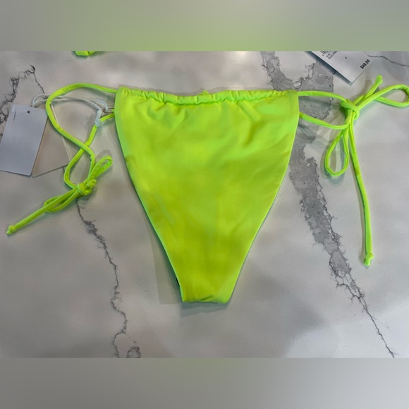 🏝️Good American Tiny Ties Bikini Set - Picture 9 of 13